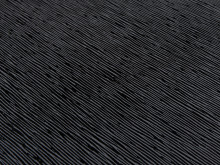Image de détail du décor Uniline Noir (352 U)
